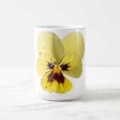 鮮やかな黄色のパンジーの花の写真入りコーヒーマグ コーヒーマグカップ (中央)