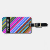 鮮やか目に色の数々の付いたストライプパターン ラゲッジタグ (正面横)