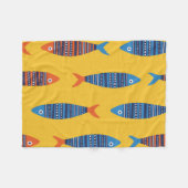 鮮魚の継ぎ目の無い模様。海辺で描いた手 フリースブランケット (正面(横))