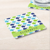 鯨の模様、かわいいクジラ、あなたの名前 スクエアペーパーコースター (アングル)