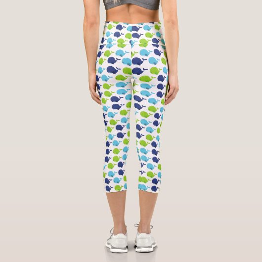 鯨の模様、かわいいクジラ、海獣 カプリレギンス (裏面)