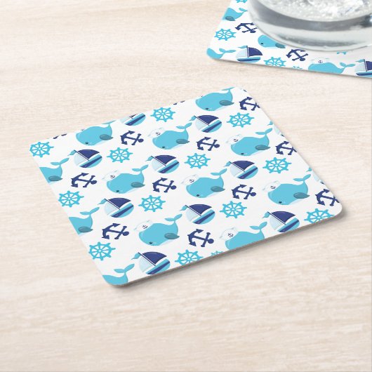 鯨の模様、かわいいクジラ、青いクジラ スクエアペーパーコースター (アングル)