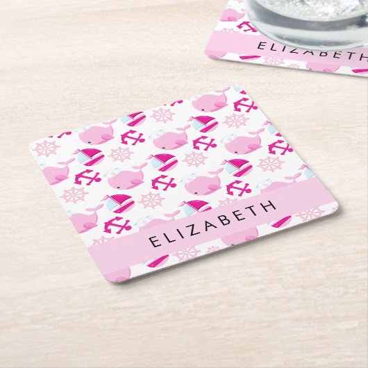 鯨の模様、ピンクの鯨、あなたの名前 スクエアペーパーコースター (アングル)