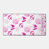 鯨の模様、ピンクの鯨、あなたの名前 デスクマット (正面)
