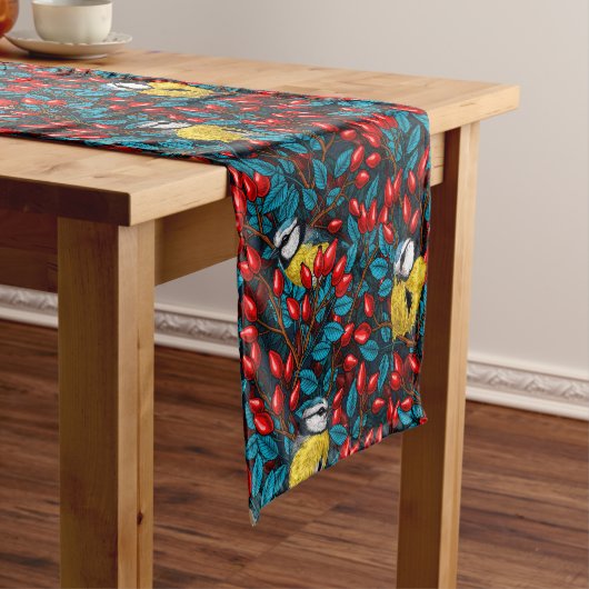 鳥と犬のバラお尻、青と赤 ショートテーブルランナー (インサイチュ)