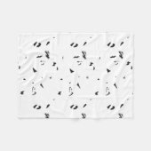 鳥の群れの白黒の写真 フリースブランケット (正面(横))