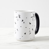 鳥の群れの白黒の写真 モーフィングマグカップ (正面右)