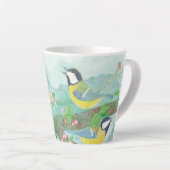 鳥の花の木の枝に歌う小 カフェラテマグ (右アングル)