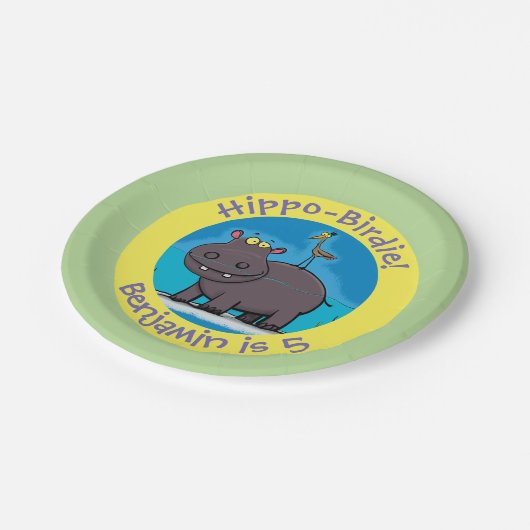 鳥の誕生日の漫画とパーソナライズされたかわいいカバ ペーパープレート (アングル)