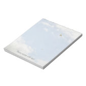 鳥の青い空パーソナライズされた ノートパッド (回転)