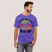 鳥は偽りの鳥の陰謀家のヴィンテージ Tシャツ (正面フル)