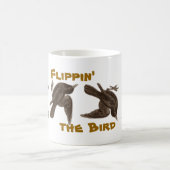 鳥を弾くこと コーヒーマグカップ (中央)