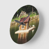 鳥小屋付き池 ラウンド壁時計 (傾斜)