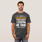 鳥見＋ビールで正気 Birding f Tシャツ (正面フル)