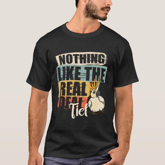 鳥類学者を見守るオウム鳥 Tシャツ (正面)