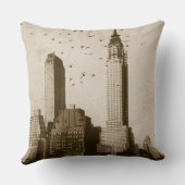 鳥飛行の群 クッション (裏面)