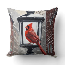 （鳥）ショウジョウコウカンチョウの鳥が雪に覆われた通り灯の上に座った