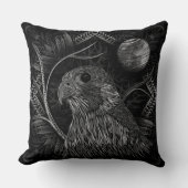 《鳥》ハヤブサ満月 クッション (正面)