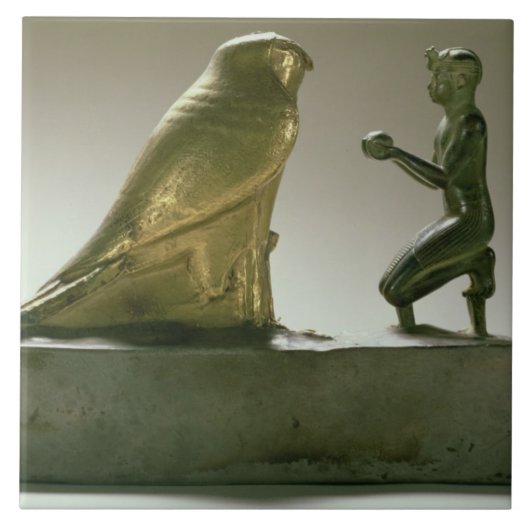 《鳥》ハヤブサ神を崇拝する王のTaharqa彫像 タイル (正面)