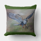 《鳥》ハヤブサ装飾用クッション クッション (正面)