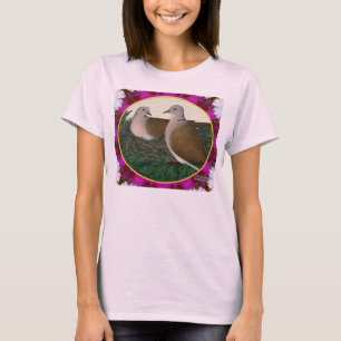 鳩の巣と花 Tシャツ