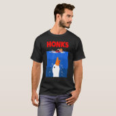 鳴くガチョウ・アヒル・ニワトリの面白いミーム Tシャツ (正面フル)