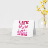 鶏と暮らしはのまわりにピンク空白の カード (黄色い花)