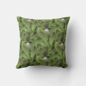 鶏と雛の多肉性自然模様 クッション (裏面)