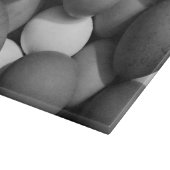 鶏の卵（白と黒） カッティングボード (角)