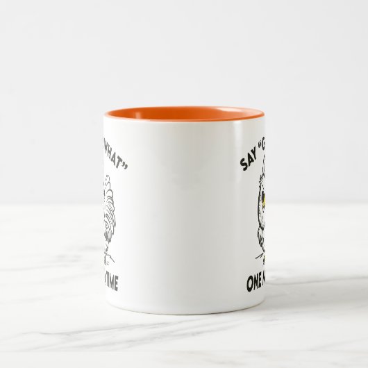 鶏の漫画おもしろい怒は、どのような鶏のユーモアを推測 ツートーンマグカップ (中央)