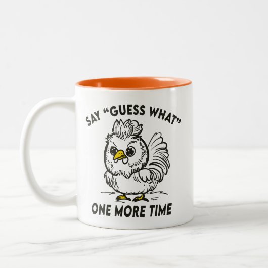 鶏の漫画おもしろい怒は、どのような鶏のユーモアを推測 ツートーンマグカップ (左)
