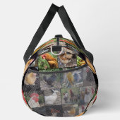 鶏の鳥屋の写真コラージュ ダッフルバッグ (右)