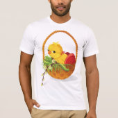 鶏や卵をかごに入れたTシャツ Tシャツ (正面)