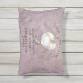 鶏肉は「落ち着いたように見えるかもしれない」 アウトドアクッション (正面(縦))