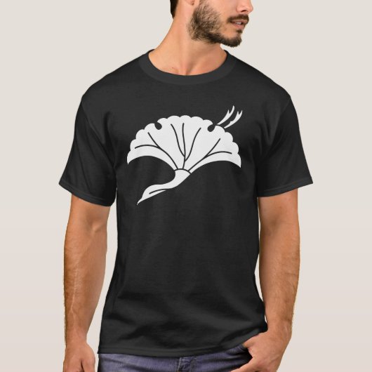 鶴型のイチョウの葉 Tシャツ (正面)
