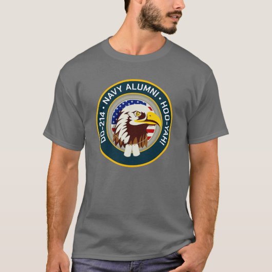 鷲のエンブレムUSAフラグ | DD 214 ネイビー退役軍人Tシャツ Tシャツ (正面)
