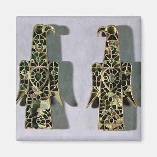 鷲の形をしたブローチ(金属とエナメル) マグネット (正面)