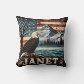 鷲は山と旗の上を飛ぶ クッション (正面)