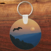 鷹が満月に登る キーホルダー (正面)