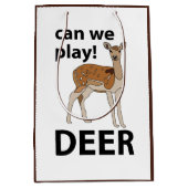 鹿が可愛い遊鹿を見る ミディアムペーパーバッグ (正面)