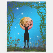 鹿が猟銃で鹿狩りをする フリースブランケット (正面)