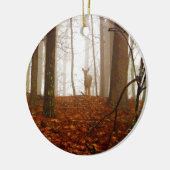 鹿が霧の中にいる セラミックオーナメント (左)