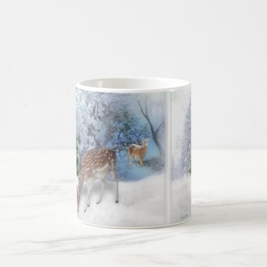 鹿のクリスマスマグカップと平和な森 コーヒーマグカップ (中央)