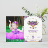 鹿のパープルの花の森の誕生日パーティーの写真 招待状 (スタンド正面)