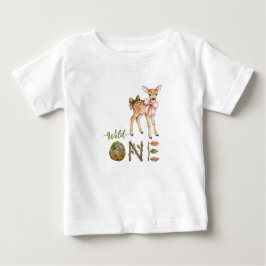 鹿のワイルドワン 赤ちゃんの初1歳の誕生日Tシャツ ベビーTシャツ
