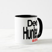 鹿の猟師の仕業だ マグカップ (正面右)