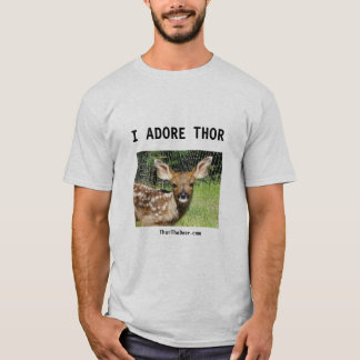 鹿の男のTシャツ Tシャツ