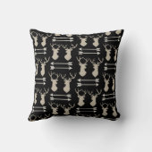 鹿の角の矢印パターン(黒) クッション (裏面)