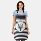 鹿の頭とバラ パーソナライズされた エプロン (着用した状態)