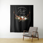 鹿の黒テラコッタ フラワールーシック ブライダルシャワー タペストリー (インサイチュ)